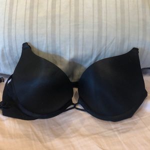 Victoria’s Secret Miraculous Bra, Black, 34AA